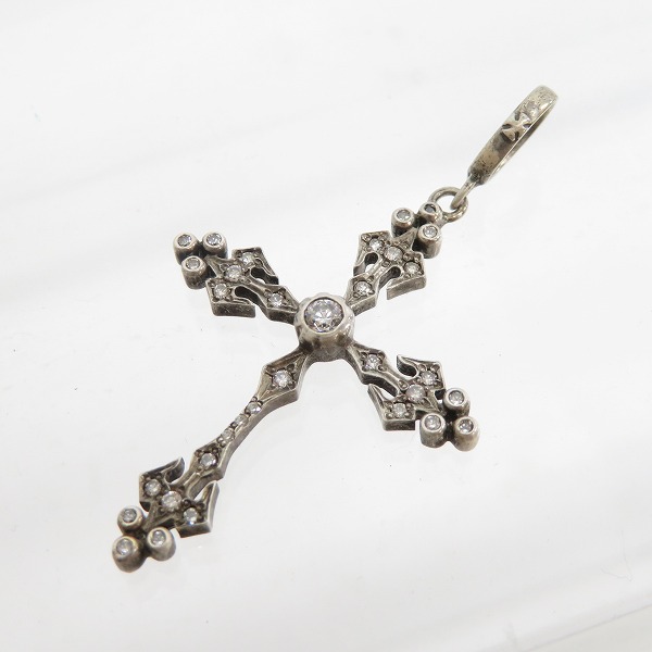 実際に弊社で買取させて頂いたLoree Rodkin/ローリーロドキン エンジェルクロス ペンダント