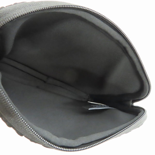 実際に弊社で買取させて頂いた【未使用】MARC BY MARC JACOBS/マークバイマークジェイコブス ミニクラッチ/ポーチ M0002302/M0003463/2点セットの画像 3枚目