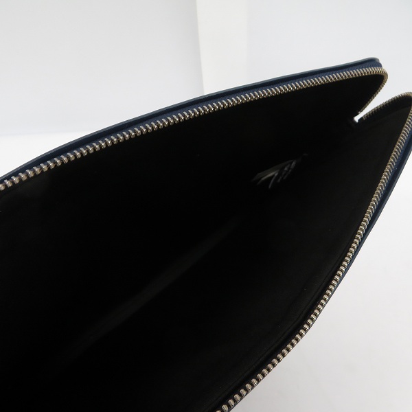 実際に弊社で買取させて頂いた【未使用】MARC BY MARC JACOBS/マークバイマークジェイコブス PC タブレットケース M0003115/M6131062 2点セットの画像 2枚目