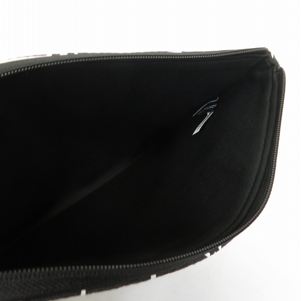 実際に弊社で買取させて頂いた【未使用】MARC BY MARC JACOBS/マークバイマークジェイコブス クラッチバッグ/タブレットケース M0001929/M6PE023 2点セットの画像 2枚目