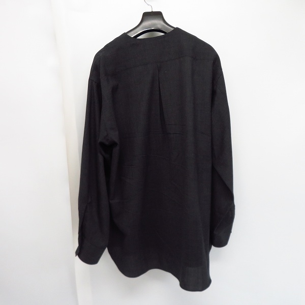 実際に弊社で買取させて頂いたMARKAWARE/マーカウェア SUPER 120’s WOOL TROPICAL PULL OVER SHIRT/ノーカラープルオーバーシャツ A20A-06SH02C/2の画像 1枚目