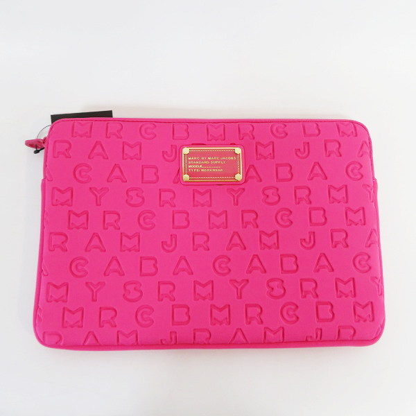 実際に弊社で買取させて頂いた【未使用】MARC BY MARC JACOBS/マークバイマークジェイコブス クラッチバッグ M0003463/M6PE024/M6131024 3点セットの画像 3枚目