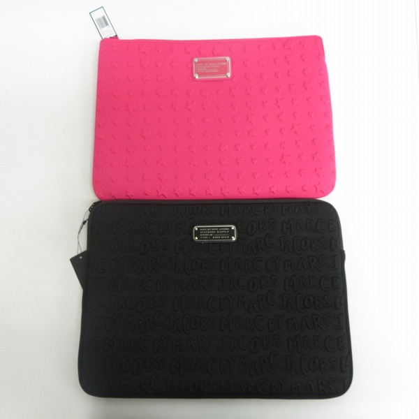 実際に弊社で買取させて頂いた【未使用】MARC BY MARC JACOBS/マークバイマークジェイコブス クラッチバッグ/タブレットケース M6134045/M0003461 2点セット