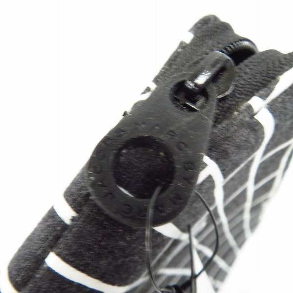 実際に弊社で買取させて頂いた【未使用】MARC BY MARC JACOBS/マークバイマークジェイコブス ミニクラッチ/ポーチ M0001929/M0003215 2点セットの画像 9枚目