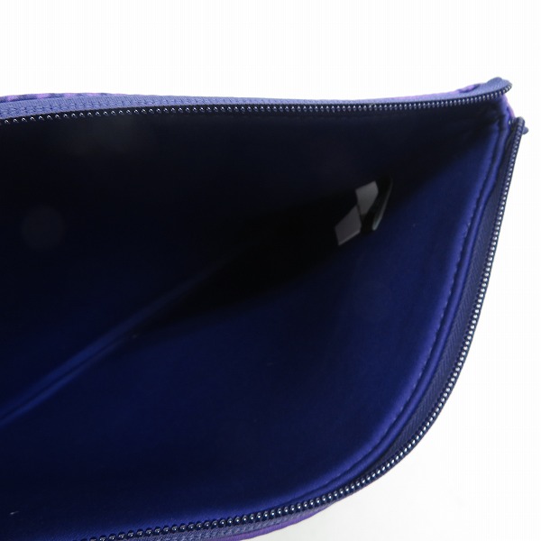 実際に弊社で買取させて頂いた【未使用】MARC BY MARC JACOBS/マークバイマークジェイコブス ミニクラッチ/ポーチ M6131017/M6134043 2点セットの画像 3枚目