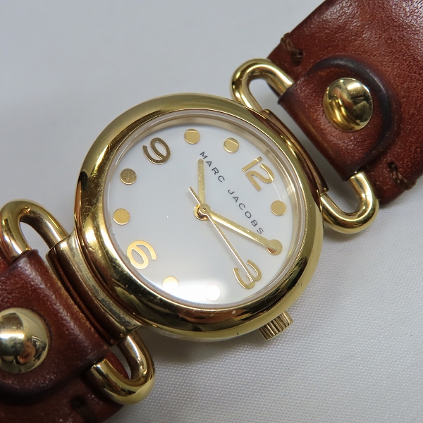 実際に弊社で買取させて頂いたDANIEL＆WELLINGTON/ダニエルウェリントン MARC JACOBS/マークジェイコブス B36S1 MBM8521 時計2点セット【動作未確認】の画像 8枚目