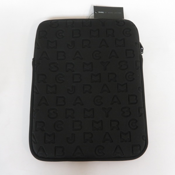 実際に弊社で買取させて頂いた【未使用】MARC BY MARC JACOBS/マークバイマークジェイコブス PC タブレットケース M6PE024の画像 1枚目