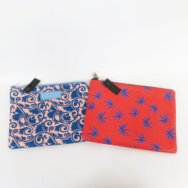 実際に弊社で買取させて頂いた【未使用】MARC BY MARC JACOBS/マークバイマークジェイコブス ミニクラッチ/ポーチ M6131017/M0006468 2点セット
