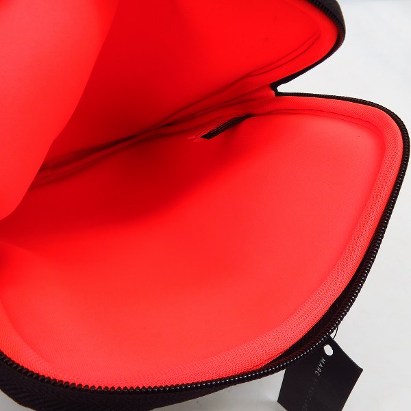 実際に弊社で買取させて頂いた【未使用】MARC BY MARC JACOBS/マークバイマークジェイコブス ミニクラッチ/ポーチ M0001929/M0003215 2点セットの画像 5枚目