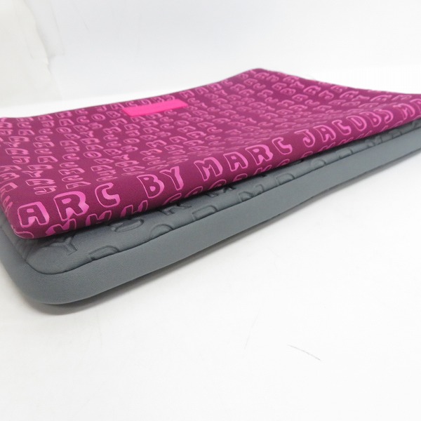 実際に弊社で買取させて頂いた【未使用】MARC BY MARC JACOBS/マークバイマークジェイコブス クラッチバッグ/タブレットケース M0002300/M6PE020 2点セットの画像 2枚目