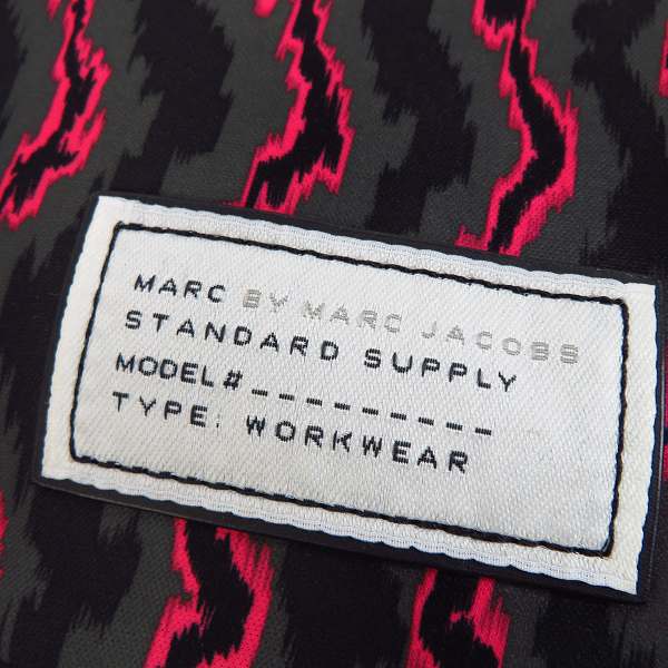 実際に弊社で買取させて頂いた【未使用】MARC BY MARC JACOBS/マークバイマークジェイコブス リュックサック M0005677の画像 4枚目