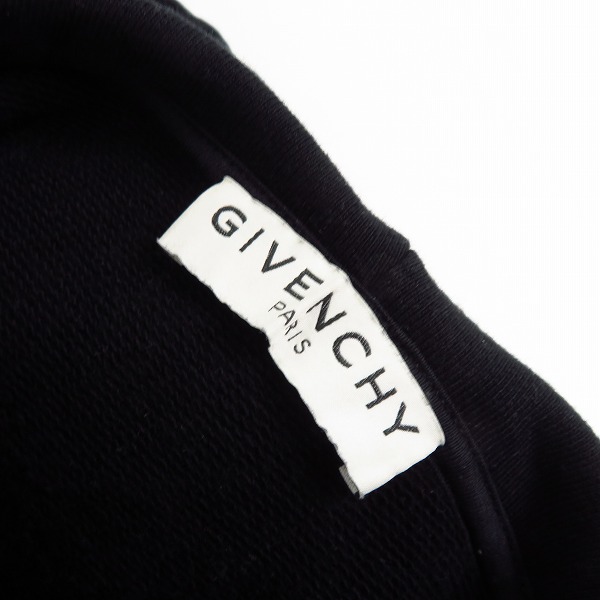 実際に弊社で買取させて頂いた【JPタグ】GIVENCHY/ジバンシィ 20SS  エンボス メタリックロゴ プルオーバーパーカー  BMJ06R30AF/Mの画像 2枚目