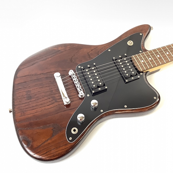 実際に弊社で買取させて頂いた★メーカー不明 詳細不明 ジャガー シェイプ エレキギター Bacchus製ソフトケース付きの画像 3枚目