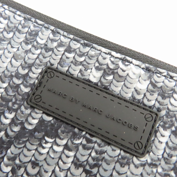 実際に弊社で買取させて頂いた【未使用】MARC BY MARC JACOBS/マークバイマークジェイコブス ミニクラッチバッグ M0005194/M0002307/2点セットの画像 5枚目