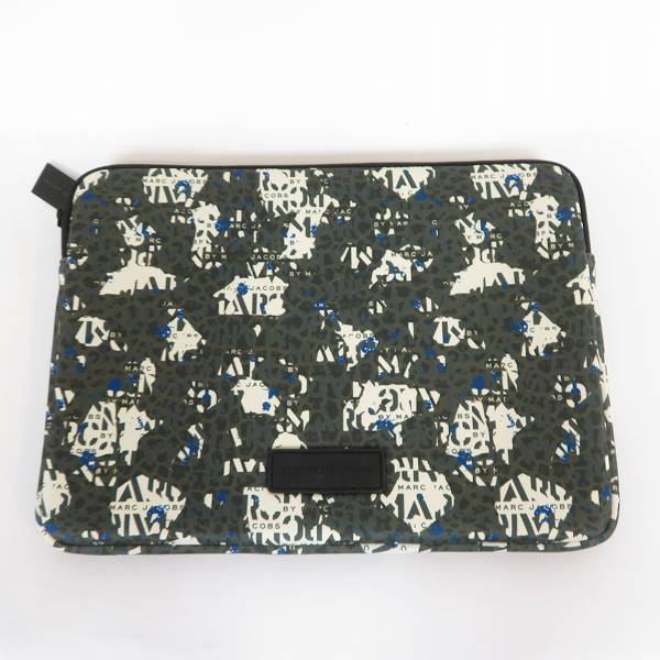 実際に弊社で買取させて頂いた【未使用】MARC BY MARC JACOBS/マークバイマークジェイコブス クラッチバッグ/タブレットケース M6131040/M0001053A 2点セットの画像 2枚目