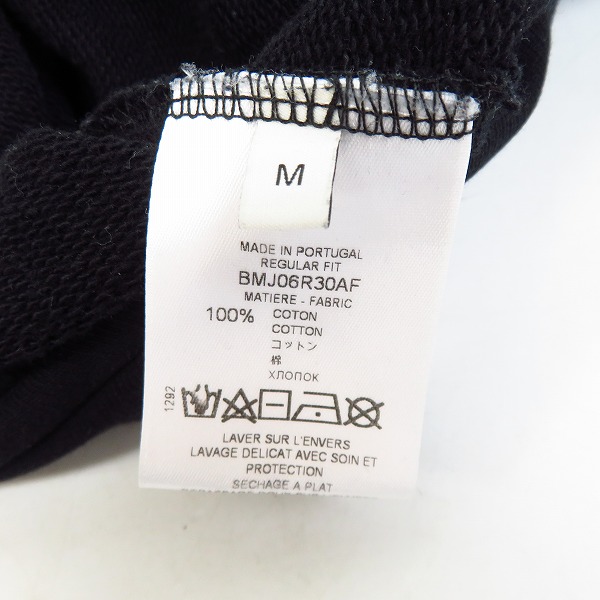 実際に弊社で買取させて頂いた【JPタグ】GIVENCHY/ジバンシィ 20SS  エンボス メタリックロゴ プルオーバーパーカー  BMJ06R30AF/Mの画像 3枚目