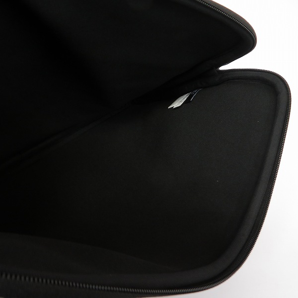 実際に弊社で買取させて頂いた【未使用】MARC BY MARC JACOBS/マークバイマークジェイコブス クラッチバッグ/タブレットケース M6131040/M0001053A 2点セットの画像 4枚目