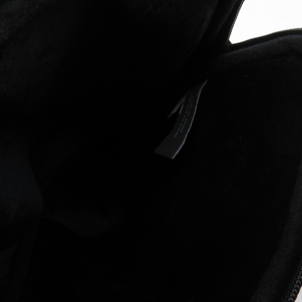 実際に弊社で買取させて頂いた【未使用】MARC BY MARC JACOBS/マークバイマークジェイコブス PC タブレットケース 縦型 ブラック M6PE024の画像 4枚目