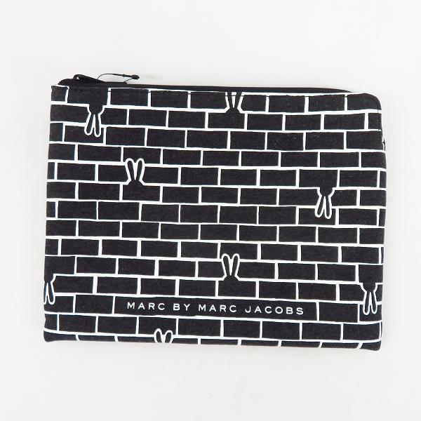 実際に弊社で買取させて頂いた【未使用】MARC BY MARC JACOBS/マークバイマークジェイコブス ミニクラッチ/ポーチ M0001929/M0003215 2点セットの画像 1枚目