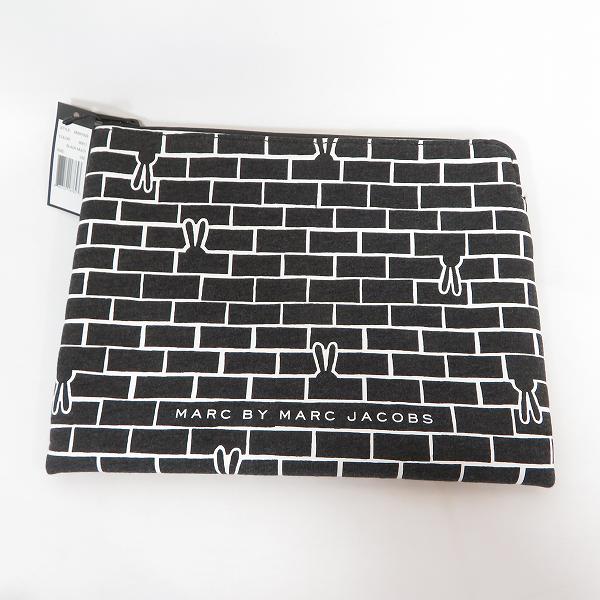 実際に弊社で買取させて頂いた【未使用】MARC BY MARC JACOBS/マークバイマークジェイコブス ミニクラッチ/ポーチ M0001929 3点セットの画像 1枚目