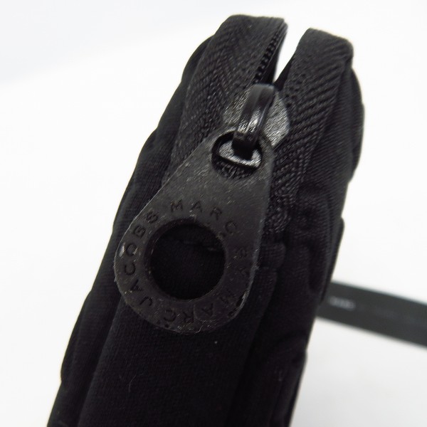 実際に弊社で買取させて頂いた【未使用】MARC BY MARC JACOBS/マークバイマークジェイコブス ミニクラッチ/ポーチ M0002302/M0003463 2点セットの画像 9枚目