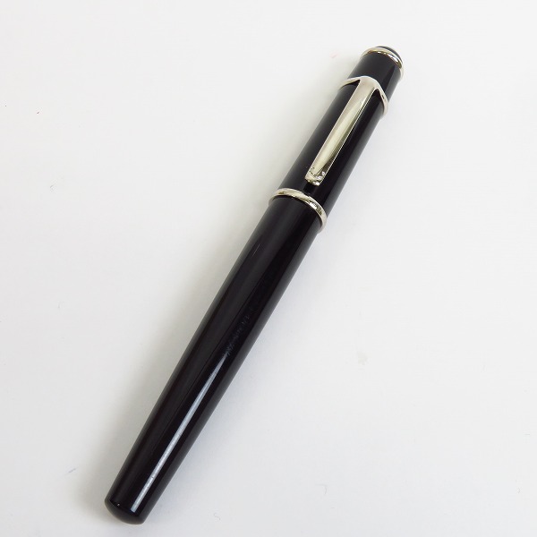 実際に弊社で買取させて頂いたCartier/カルティエ DIABOLO/ディアボロ ブラックコンポジット ボールペン CRST180011