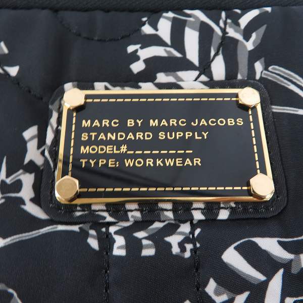実際に弊社で買取させて頂いた【未使用】MARC BY MARC JACOBS/マークバイマークジェイコブス PC タブレットケース M0001500A/M0001499A 2点セットの画像 7枚目