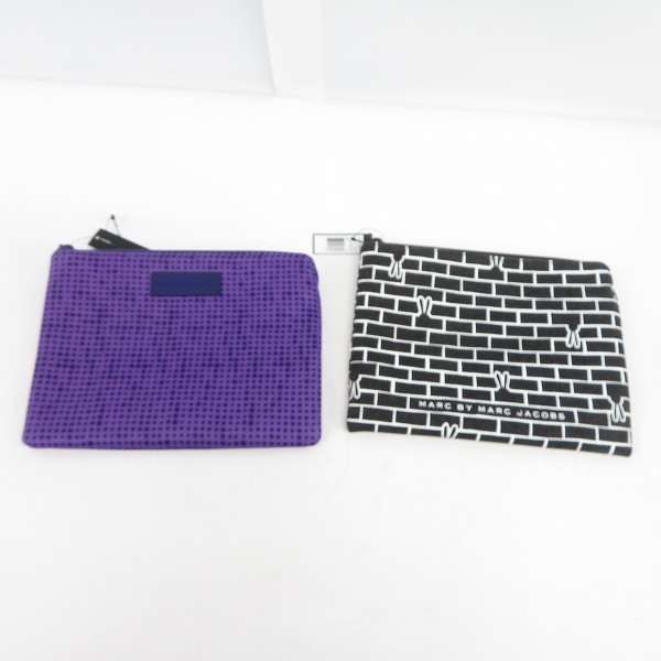 実際に弊社で買取させて頂いた【未使用】MARC BY MARC JACOBS/マークバイマークジェイコブス ミニクラッチ/ポーチ M0001929/M6134043 2点セット