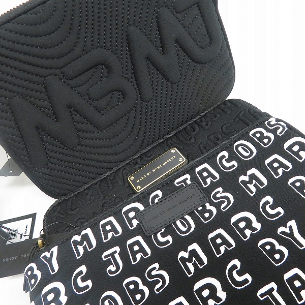 実際に弊社で買取させて頂いた【未使用】MARC BY MARC JACOBS/マークバイマークジェイコブス ミニクラッチ/ポーチ M0002302/M0003463/M0004986 3点セットの画像 3枚目