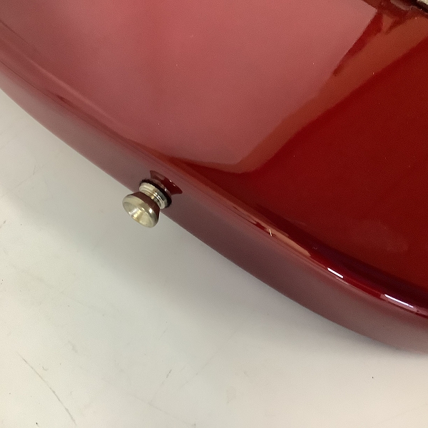 実際に弊社で買取させて頂いた★Bacchus/バッカス BST-TTC CAR ストラトタイプ エレキギター 自動チューニングシステム搭載 ソフトケース付きの画像 8枚目