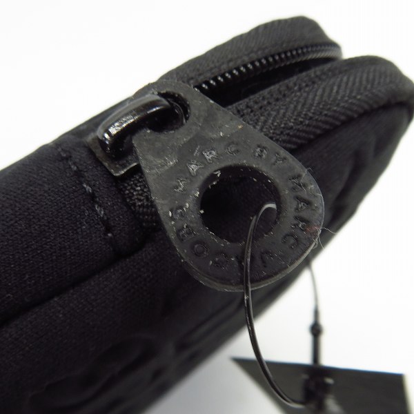 実際に弊社で買取させて頂いた【未使用】MARC BY MARC JACOBS/マークバイマークジェイコブス PC タブレットケース 横型 ブラック M6PE023の画像 5枚目