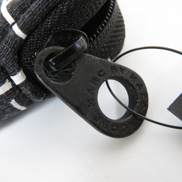 実際に弊社で買取させて頂いた【未使用】MARC BY MARC JACOBS/マークバイマークジェイコブス ミニクラッチ/ポーチ M0001929/M0005194 2点セットの画像 6枚目