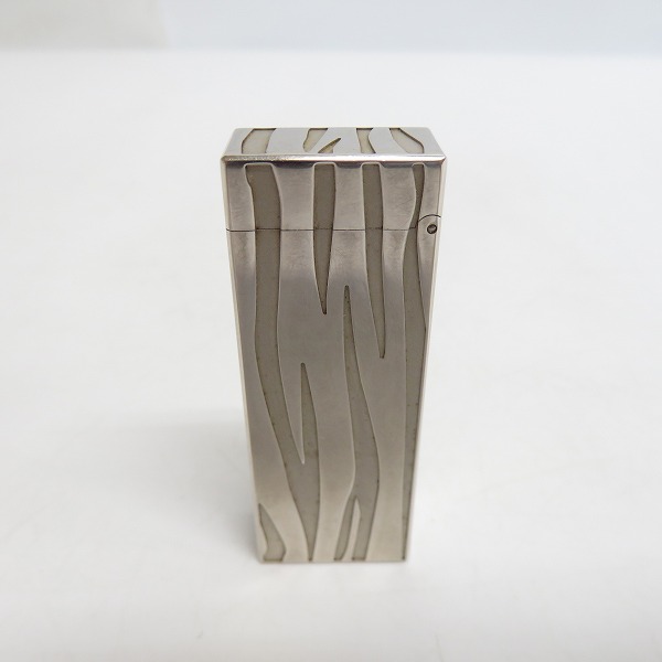 実際に弊社で買取させて頂いたdunhill/ダンヒル サイドローラー 彫柄 ガスライター シルバー LJ 27191の画像 1枚目