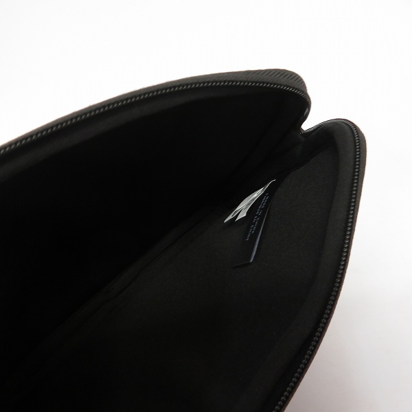 実際に弊社で買取させて頂いた【未使用】MARC BY MARC JACOBS/マークバイマークジェイコブス クラッチバッグ/タブレットケース M0003463/M0001929 2点セットの画像 3枚目