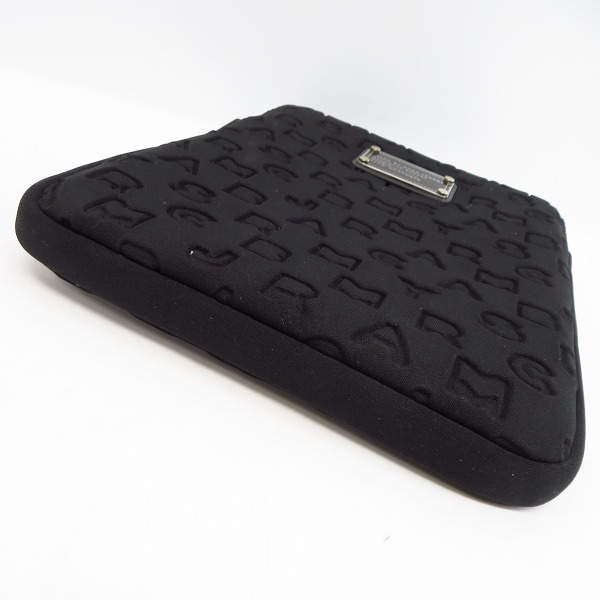 実際に弊社で買取させて頂いた【未使用】MARC BY MARC JACOBS/マークバイマークジェイコブス PC タブレットケース 縦型 ブラック M6PE024の画像 2枚目
