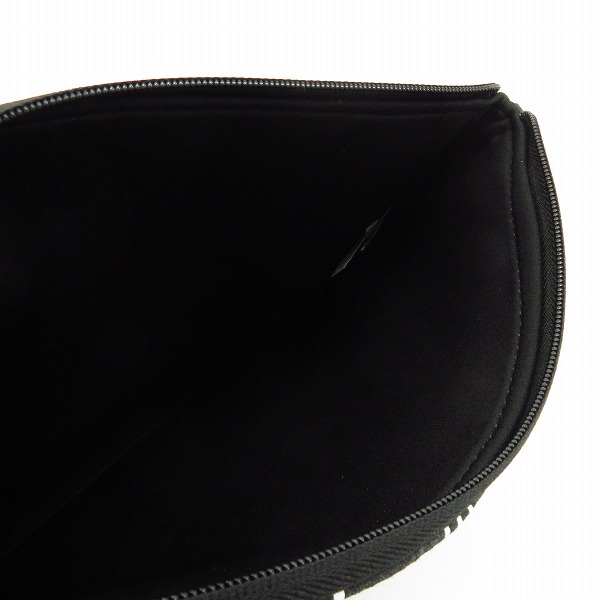 実際に弊社で買取させて頂いた【未使用】MARC BY MARC JACOBS/マークバイマークジェイコブス クラッチバッグ/タブレットケース M0001929/M6PE023 2点セットの画像 3枚目