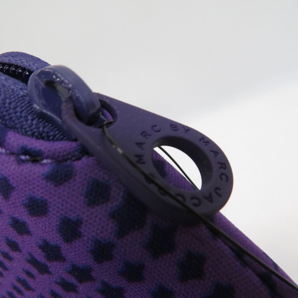 実際に弊社で買取させて頂いた【未使用】MARC BY MARC JACOBS/マークバイマークジェイコブス ミニクラッチ/ポーチ M0002307/M6134043 2点セットの画像 8枚目