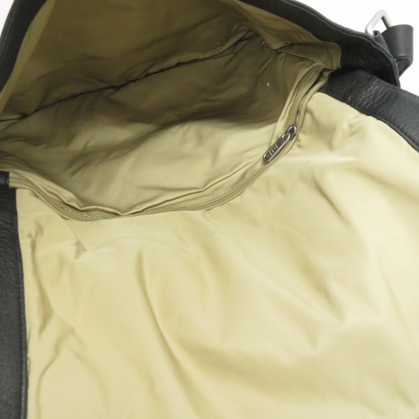 実際に弊社で買取させて頂いたMARC BY MARC JACOBS/マークバイマークジェイコブス 2way レザーショルダーバッグ M4PE1002の画像 7枚目