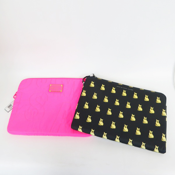 実際に弊社で買取させて頂いた【未使用】MARC BY MARC JACOBS/マークバイマークジェイコブス クラッチバッグ/タブレットケース M6131071/M0003115 2点セット