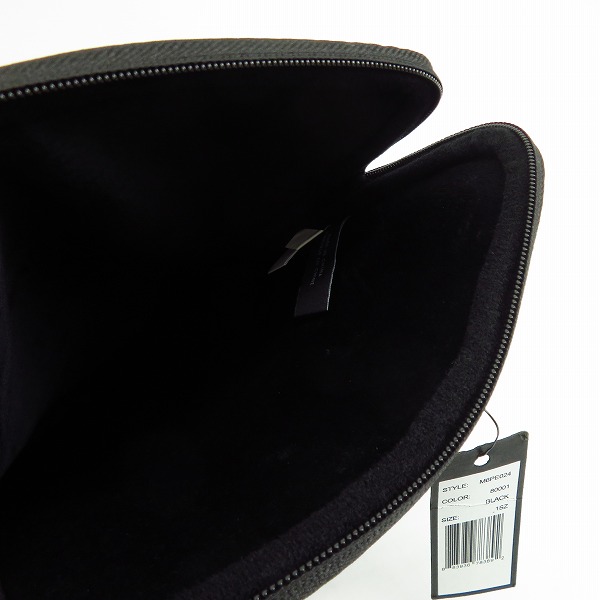 実際に弊社で買取させて頂いた【未使用】MARC BY MARC JACOBS/マークバイマークジェイコブス PC タブレットケース 縦型 ブラック M6PE024の画像 3枚目