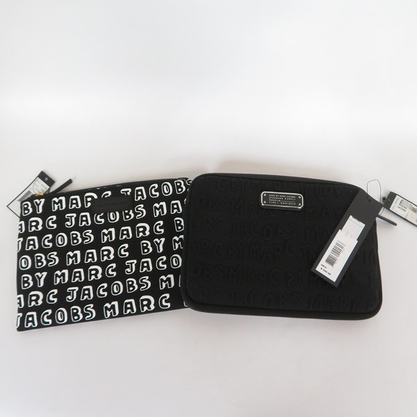 実際に弊社で買取させて頂いた【未使用】MARC BY MARC JACOBS/マークバイマークジェイコブス ミニクラッチ/ポーチ M0002302/M0003463/2点セット
