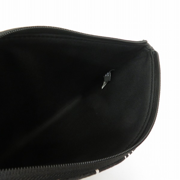 実際に弊社で買取させて頂いた【未使用】MARC BY MARC JACOBS/マークバイマークジェイコブス ミニクラッチ/ポーチ M0001929 3点セットの画像 2枚目