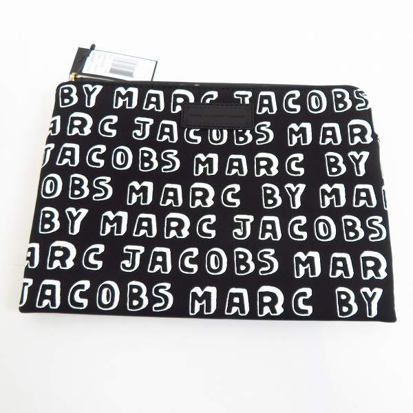 実際に弊社で買取させて頂いた【未使用】MARC BY MARC JACOBS/マークバイマークジェイコブス ミニクラッチ/ポーチ M0002302/M0003463 2点セットの画像 2枚目