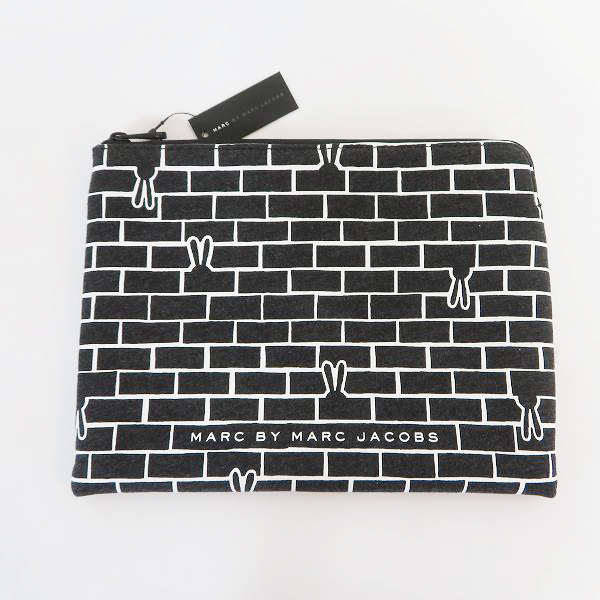 実際に弊社で買取させて頂いた【未使用】MARC BY MARC JACOBS/マークバイマークジェイコブス クラッチバッグ/タブレットケース M0003463/M0001929 2点セットの画像 2枚目