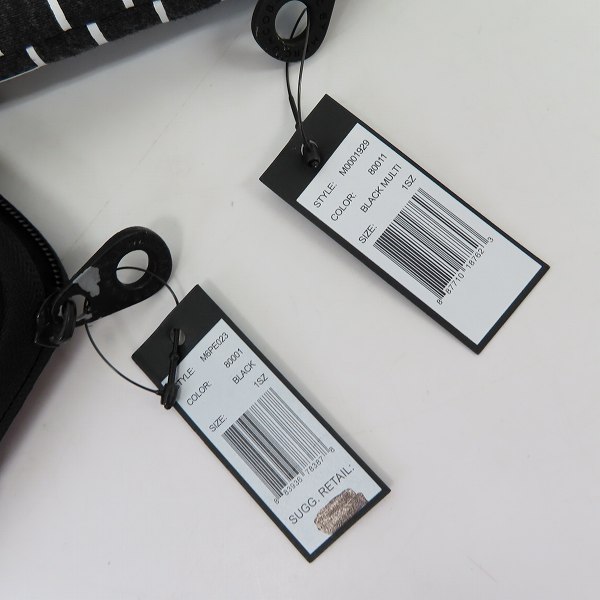 実際に弊社で買取させて頂いた【未使用】MARC BY MARC JACOBS/マークバイマークジェイコブス クラッチバッグ/タブレットケース M0001929/M6PE023 2点セットの画像 8枚目