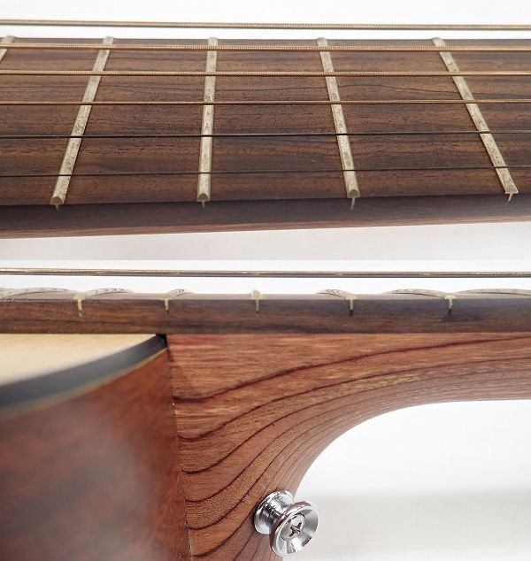 実際に弊社で買取させて頂いた★Martin/マーティン LXM Little Martin/リトルマーチン ミニアコースティックギター/トラベルギター ソフトケース付 の画像 4枚目