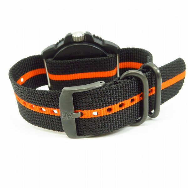 実際に弊社で買取させて頂いたLUMINOX/ルミノックス NAVY SEALS/ネイビーシールズ ブラック×オレンジ　腕時計 3050/3950の画像 2枚目
