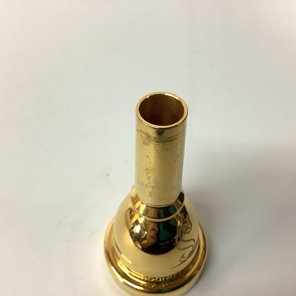 実際に弊社で買取させて頂いたDENISWICK/デニスウィック ユーフォニアムマウスピース 外囿祥一郎 モデル  SH4 GP ケース付きの画像 3枚目