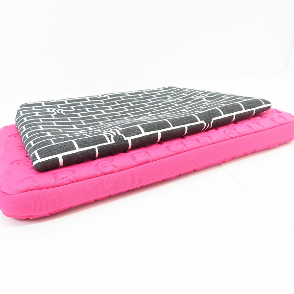 実際に弊社で買取させて頂いた【未使用】MARC BY MARC JACOBS/マークバイマークジェイコブス クラッチバッグ/タブレットケース 2点セットの画像 2枚目