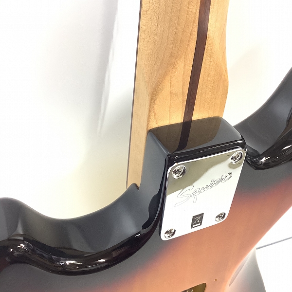 実際に弊社で買取させて頂いた★Squier by Fender/スクワイヤー CYCLONE サイクロン ミディアムスケール エレキギターの画像 8枚目